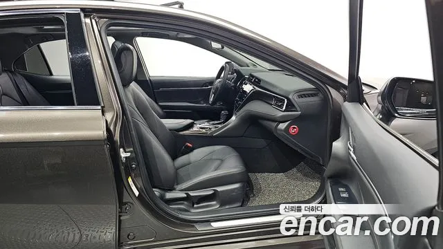 Toyota Camry (XV70) id 2612796 из Кореи 12