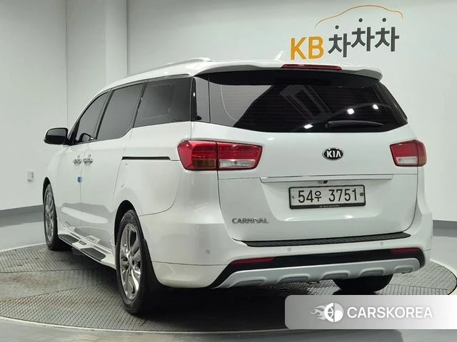 Kia All New Carnival id 4713450 из Кореи 12