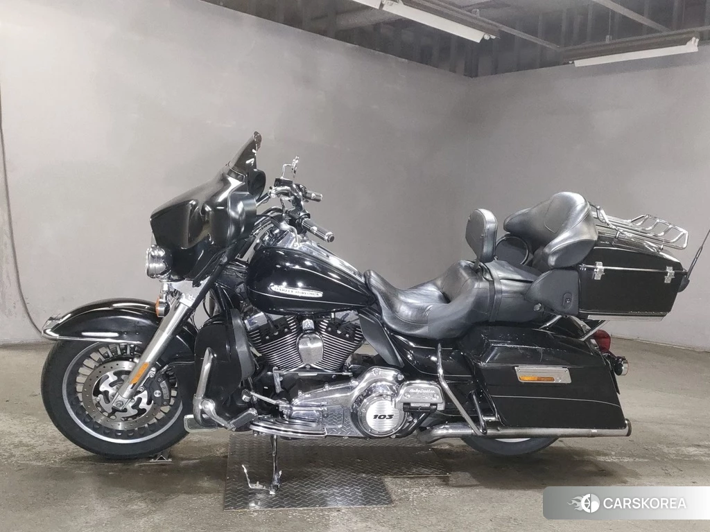 Проданный Harley-Davidson Electra Glide FLHTK1690 2013 из Японии