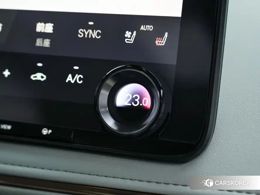 Lexus LM id 4686055 из Китая 12