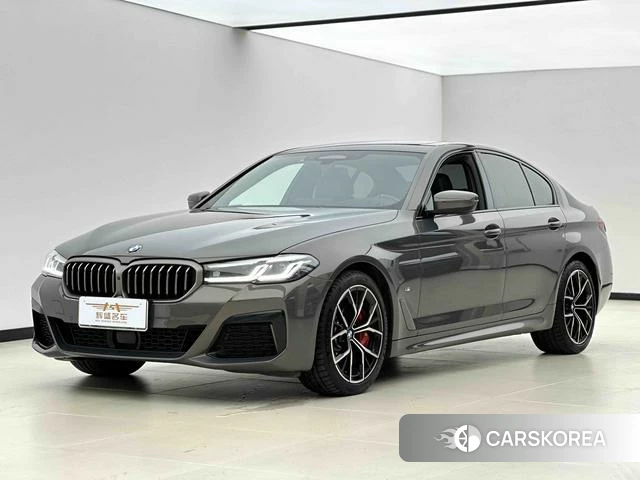 BMW 5 series (imported) 2023 Другой из Китая, фото 2
