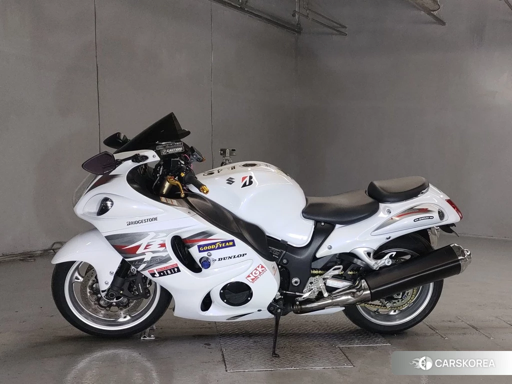 Проданный Suzuki GSX1300R HAYABUSA 2012 из Японии, фото 2