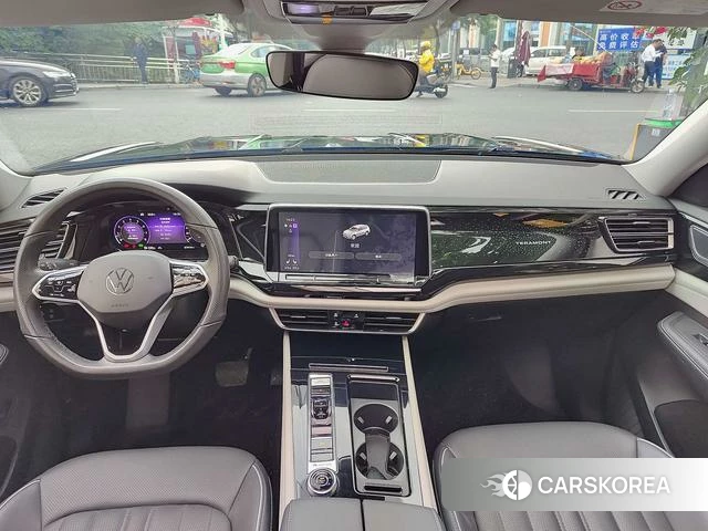Volkswagen Tourang 2023 Черный из Китая, фото 2