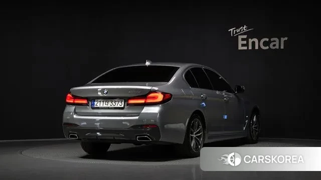 BMW 5 Series (G30) id 3246833 из Кореи 12