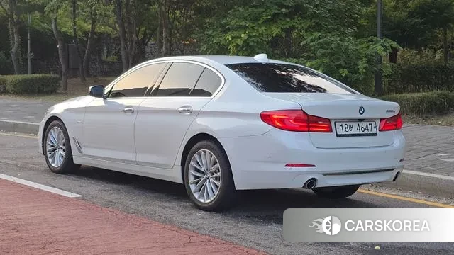 BMW 5 Series (G30) id 3315542 из Кореи 12