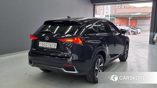 Lexus NX300h id 4309617 из Кореи 10