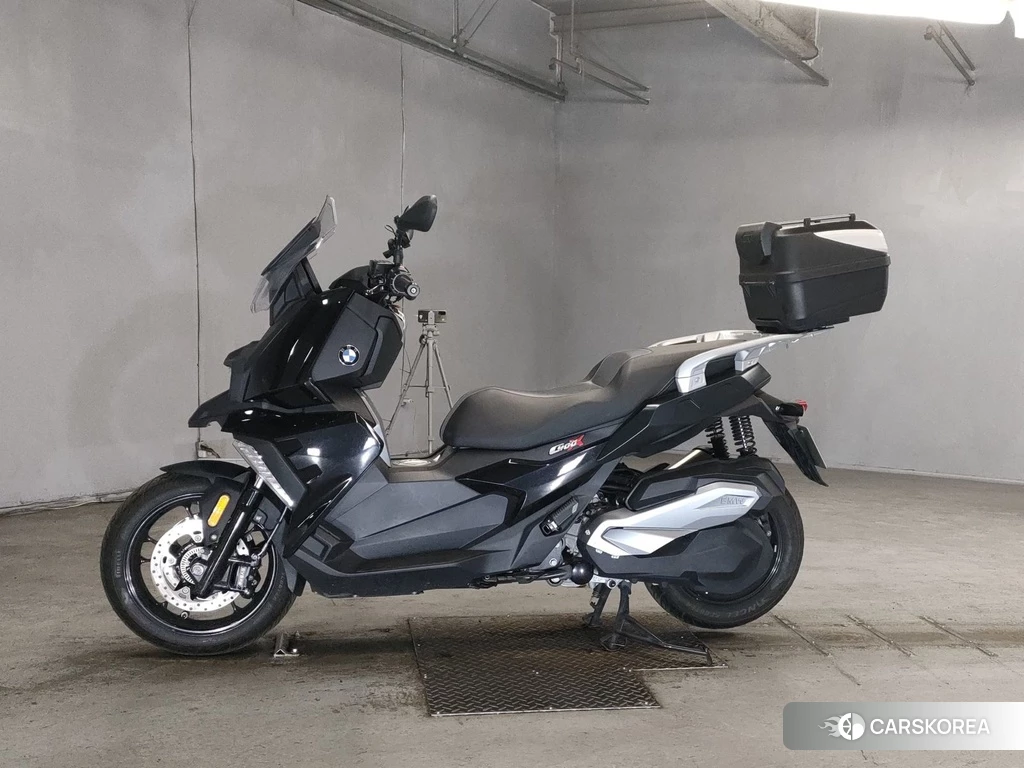 Проданный BMW C400X 2019 из Японии