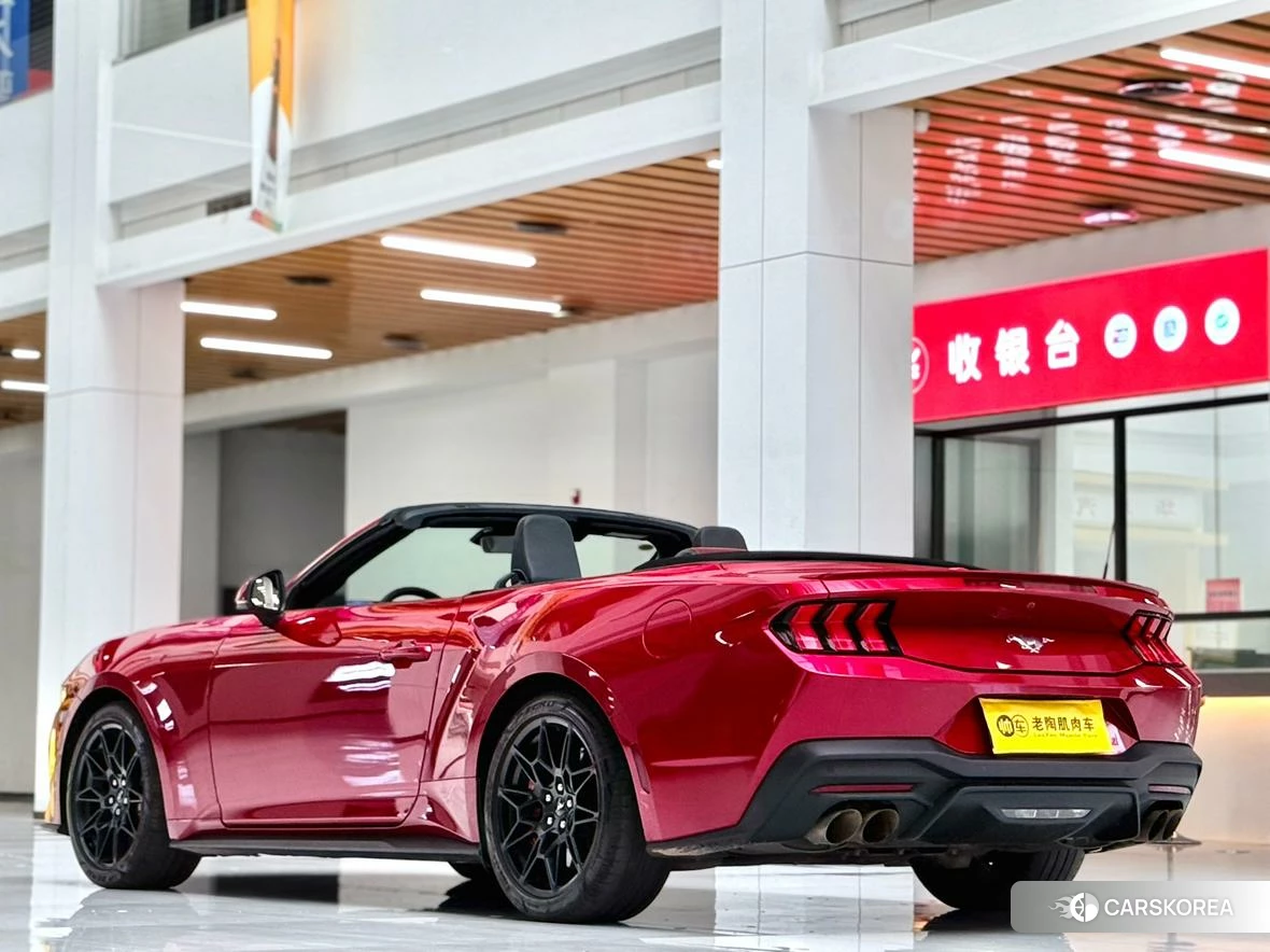 Ford Mustang 2024 Красный из Китая, фото 2
