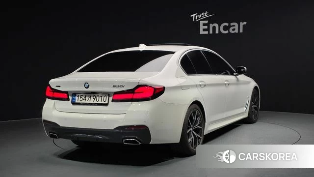 BMW 5 Series (G30) id 3935292 из Кореи 12