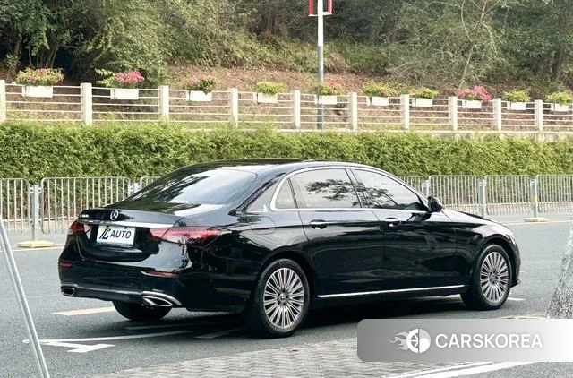 Mercedes-Benz E-class id 4276721 из Китая 10