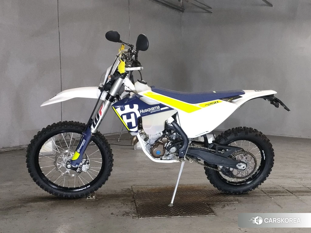 Проданный Husqvarna FE250 2017 из Японии, фото 2