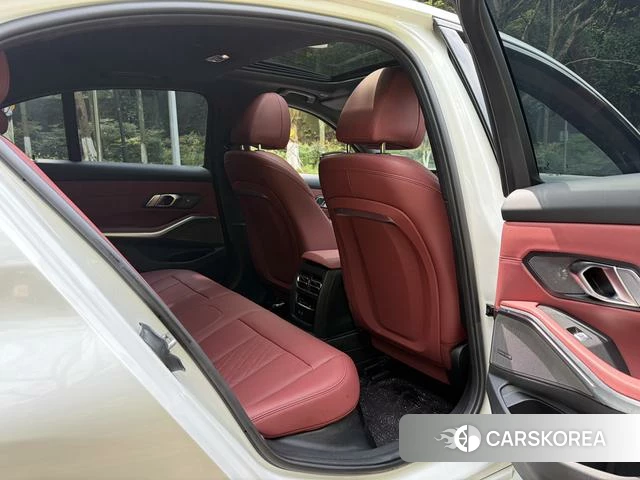 BMW 3 series id 3939504 из Китая 10