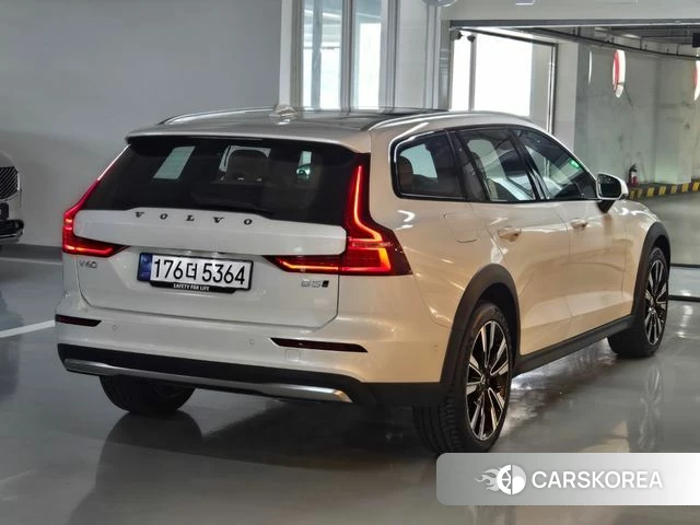 Volvo V60 Cross-Country 2nd Generation id 4756836 из Кореи 10