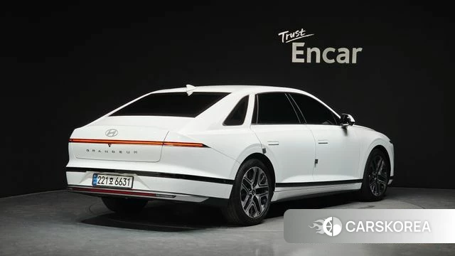 Hyundai Grandeur (GN7) id 4421813 из Кореи 12
