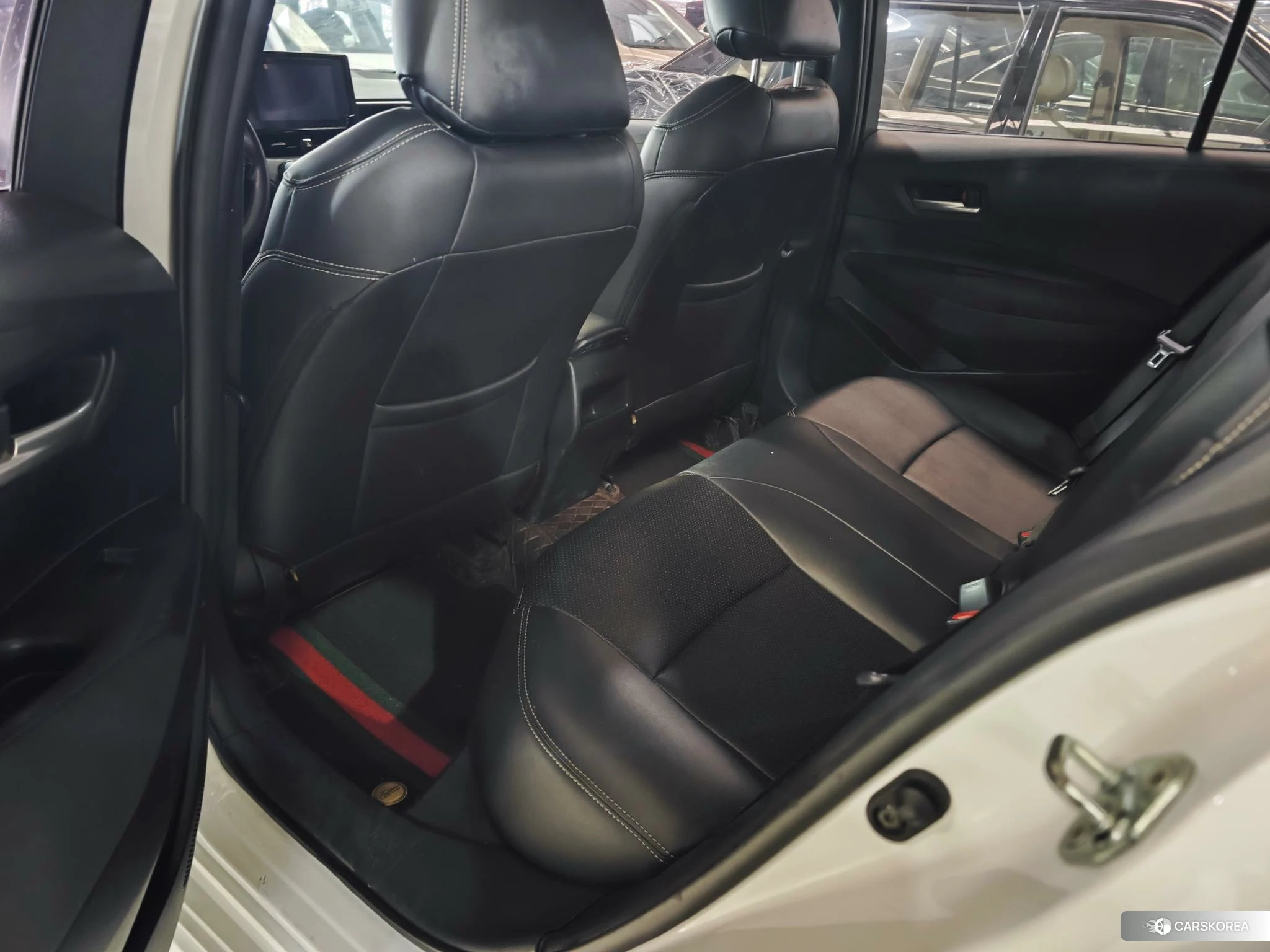 Toyota Corolla 2022 Белый из Китая, фото 2