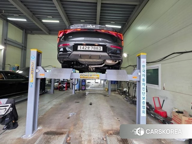 Kia The New K5 3rd generation 2025 Серый из Кореи, фото 2