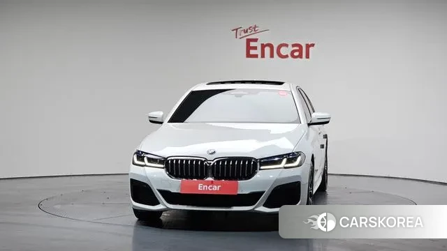 BMW 5 Series (G30) id 3322826 из Кореи 12