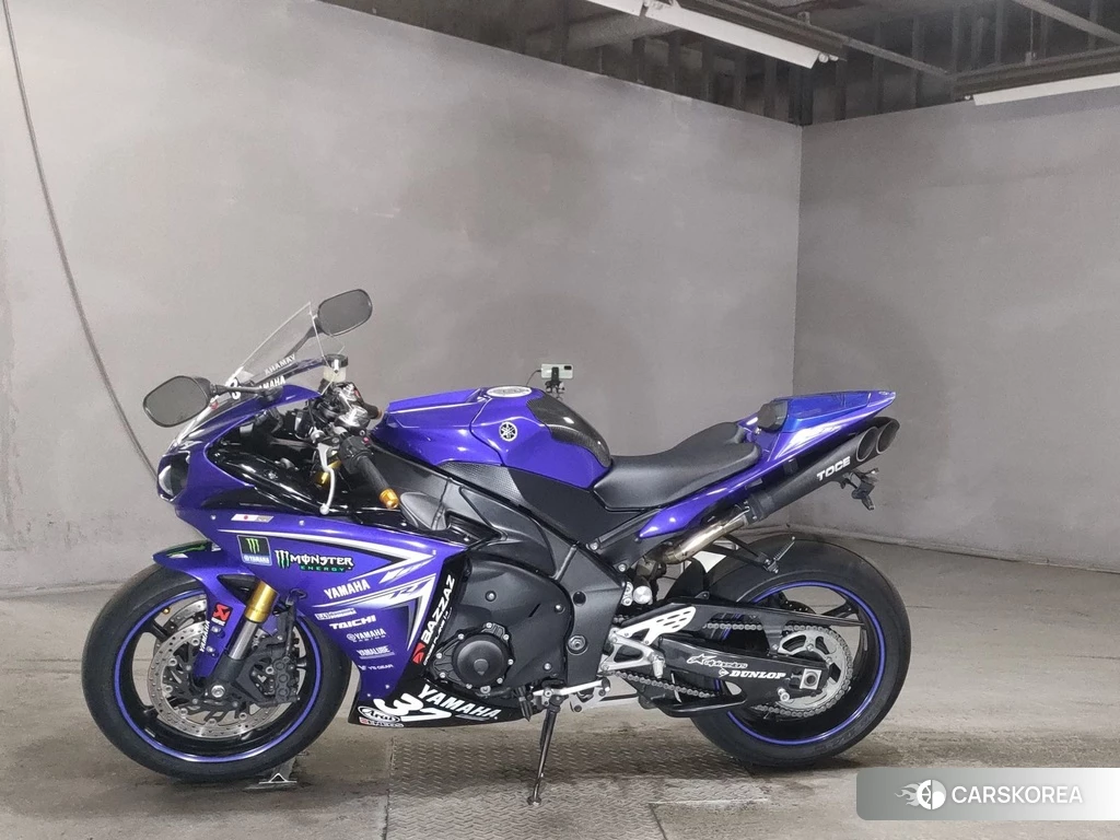 Проданный Yamaha YZF-R1 2011 из Японии