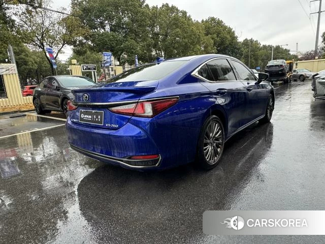 Lexus ES id 4239894 из Китая 8