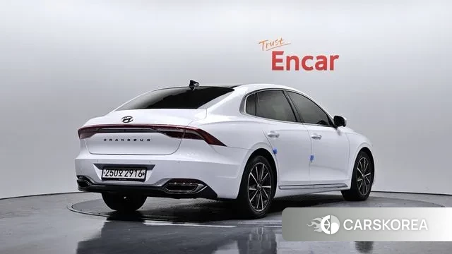 Hyundai The New Grandeur IG id 3407603 из Кореи 12