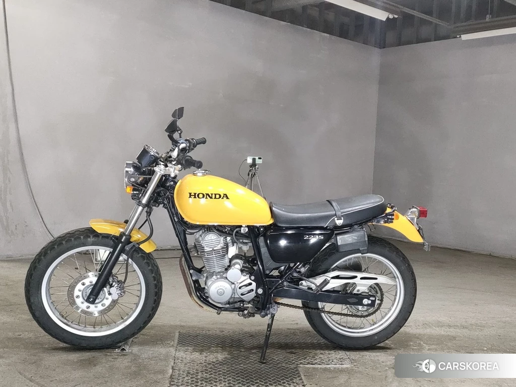 Проданный Honda CB223S 2010 из Японии