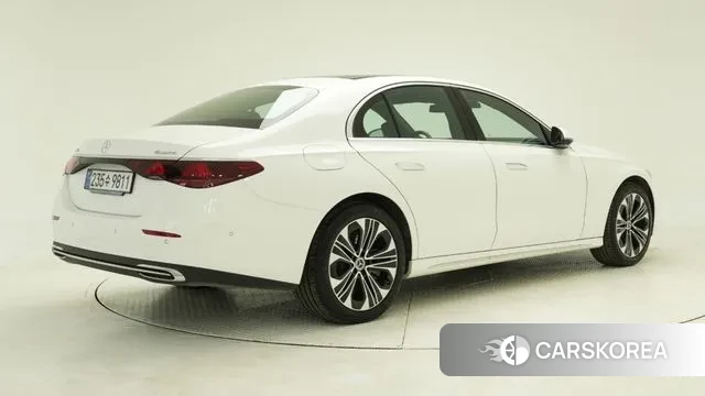 Mercedes-Benz E-Class W214 id 3533247 из Кореи 9
