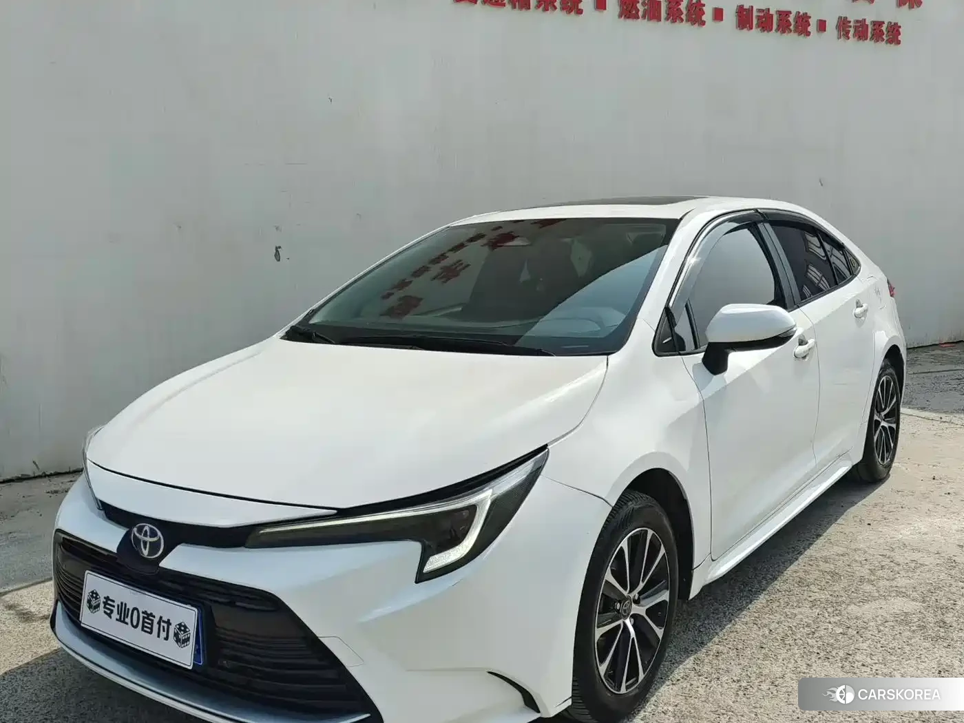 Toyota Levin 2024 Белый из Китая, фото 2