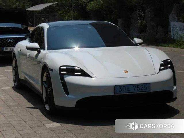 Porsche Taycan id 4463080 из Кореи 12