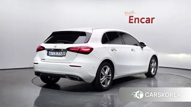 Mercedes-Benz A-Class W177 2024 Белый из Кореи, фото 2