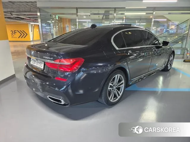 BMW 7 Series (G11) 2018 Черный из Кореи, фото 2