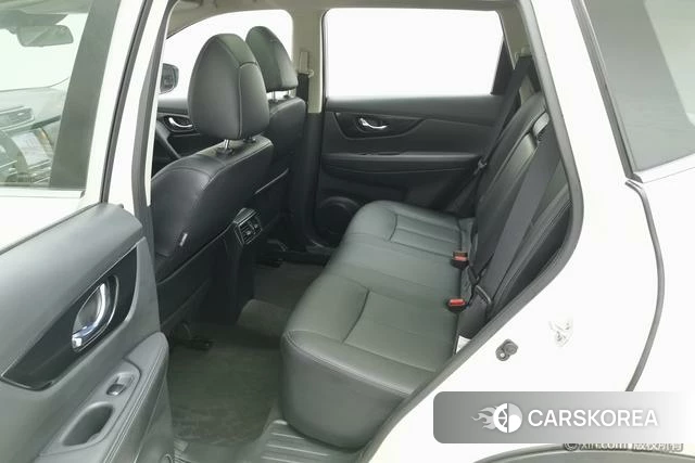 Nissan Qijun id 4262443 из Китая 12