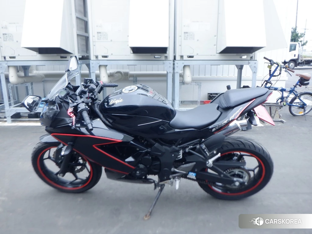 Проданный Kawasaki NINJA 250 2015 из Японии, фото 2