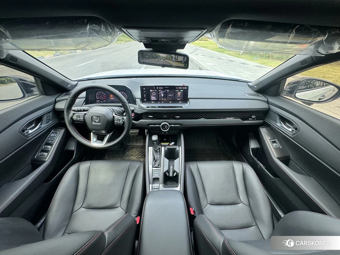 Honda Accord 2023 Белый из Китая, фото 6