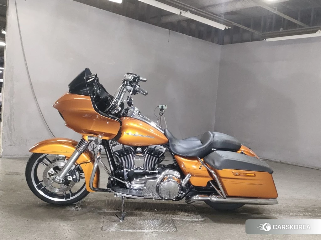 Проданный Harley-Davidson Road Glide FLTRXS1690 2015 из Японии