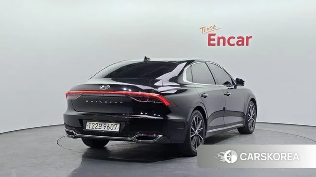 Hyundai The New Grandeur IG id 3800318 из Кореи 12