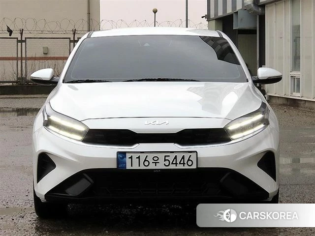 Kia The New K3 2nd generation 2024 Белый из Кореи, фото 5