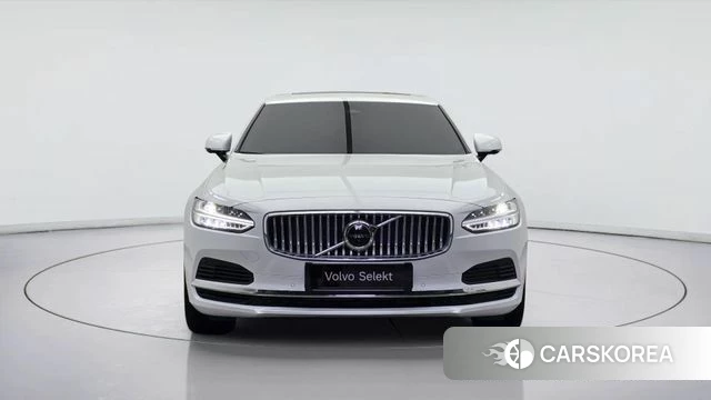 Volvo S90 2024 Белый из Кореи, фото 2