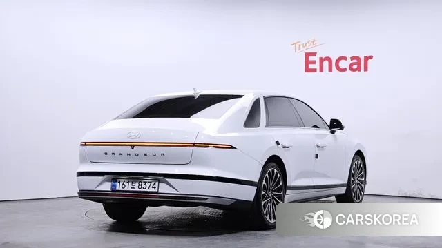 Hyundai Grandeur (GN7) id 3606299 из Кореи 12