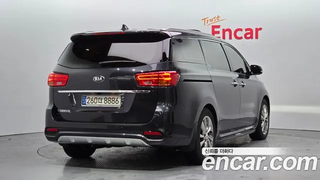 Kia The New Carnival id 2460965 из Кореи 12