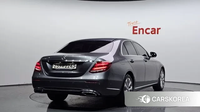 Mercedes-Benz E-Class W213 id 3469960 из Кореи 12