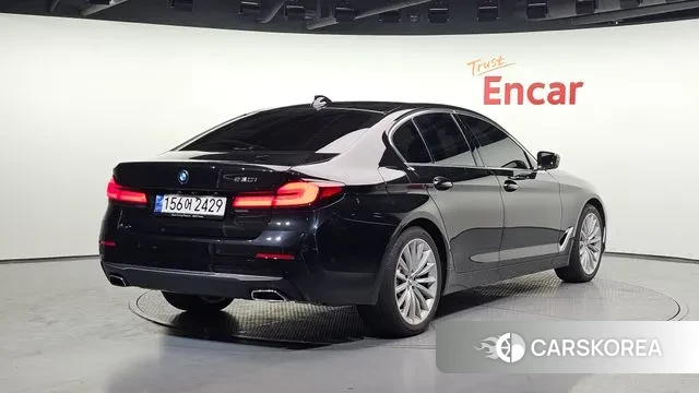 BMW 5 Series (G30) id 3701274 из Кореи 12