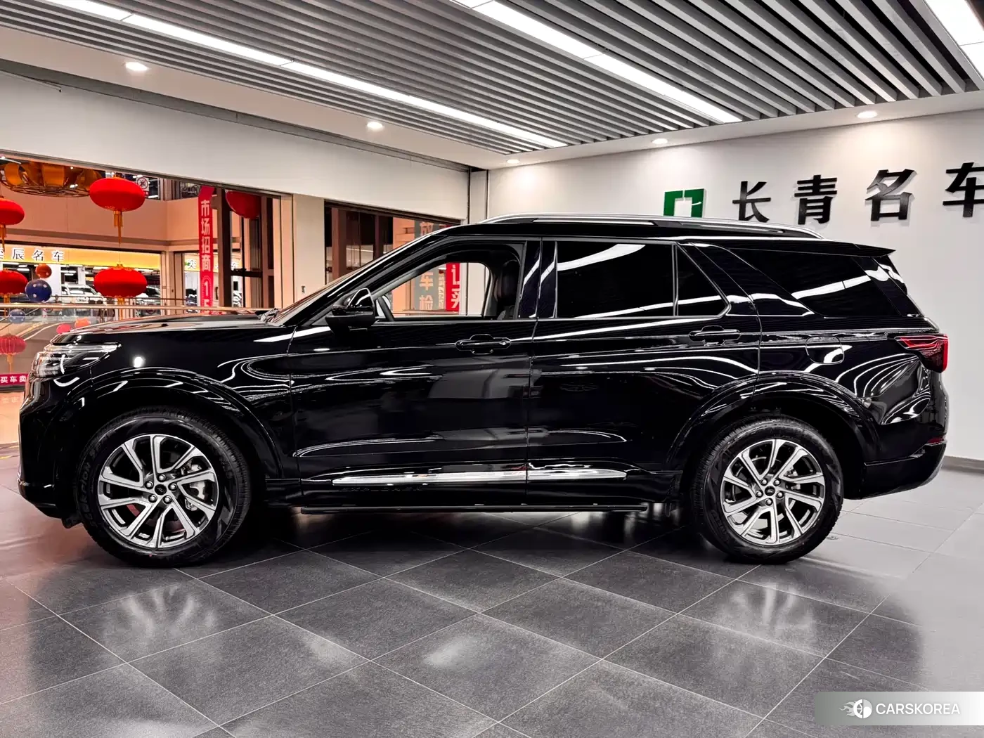 Ford Explorer 2025 Черный из Китая, фото 2