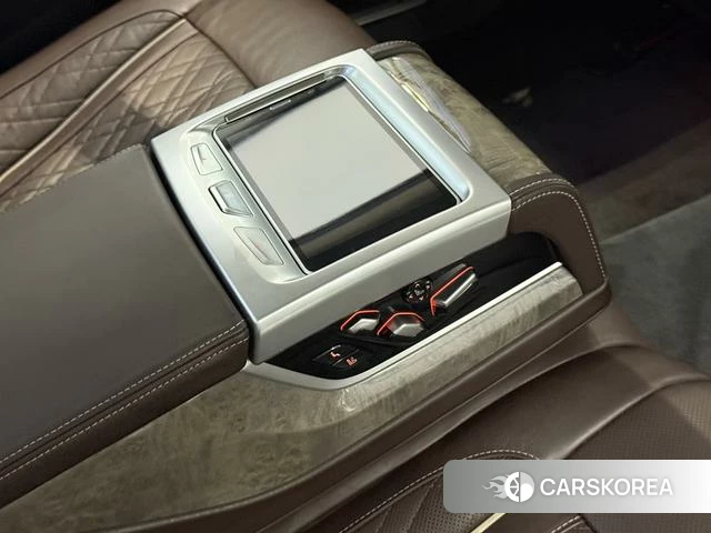 BMW 7 series id 4259264 из Китая 10