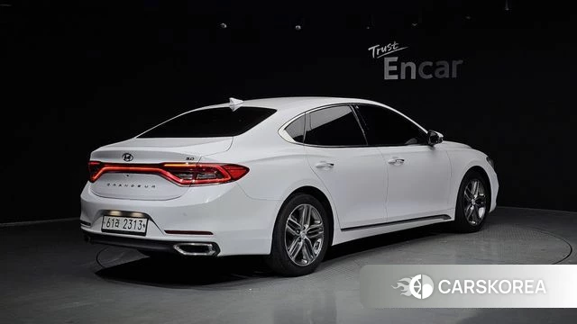 Hyundai Grandeur IG id 4385147 из Кореи 12