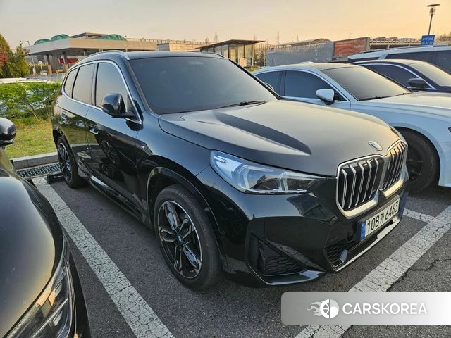 BMW X1 (U11) 2023 Черный из Кореи, фото 2