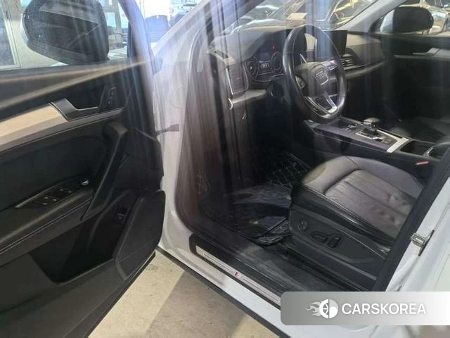 Audi Q5L 2021 Белый из Китая, фото 3