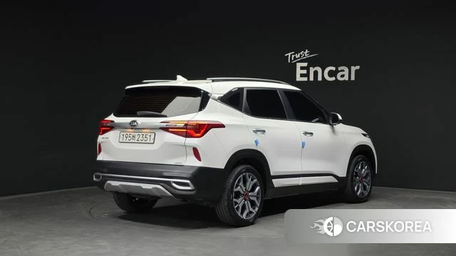 Kia Seltos id 4284283 из Кореи 12