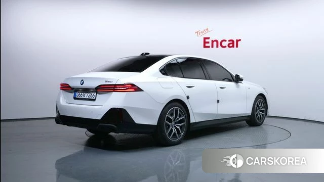 BMW 5 Series (G60) id 4229875 из Кореи 12