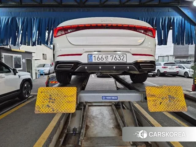 Kia K5 3rd generation 2023 Жемчужный цвет из Кореи, фото 2