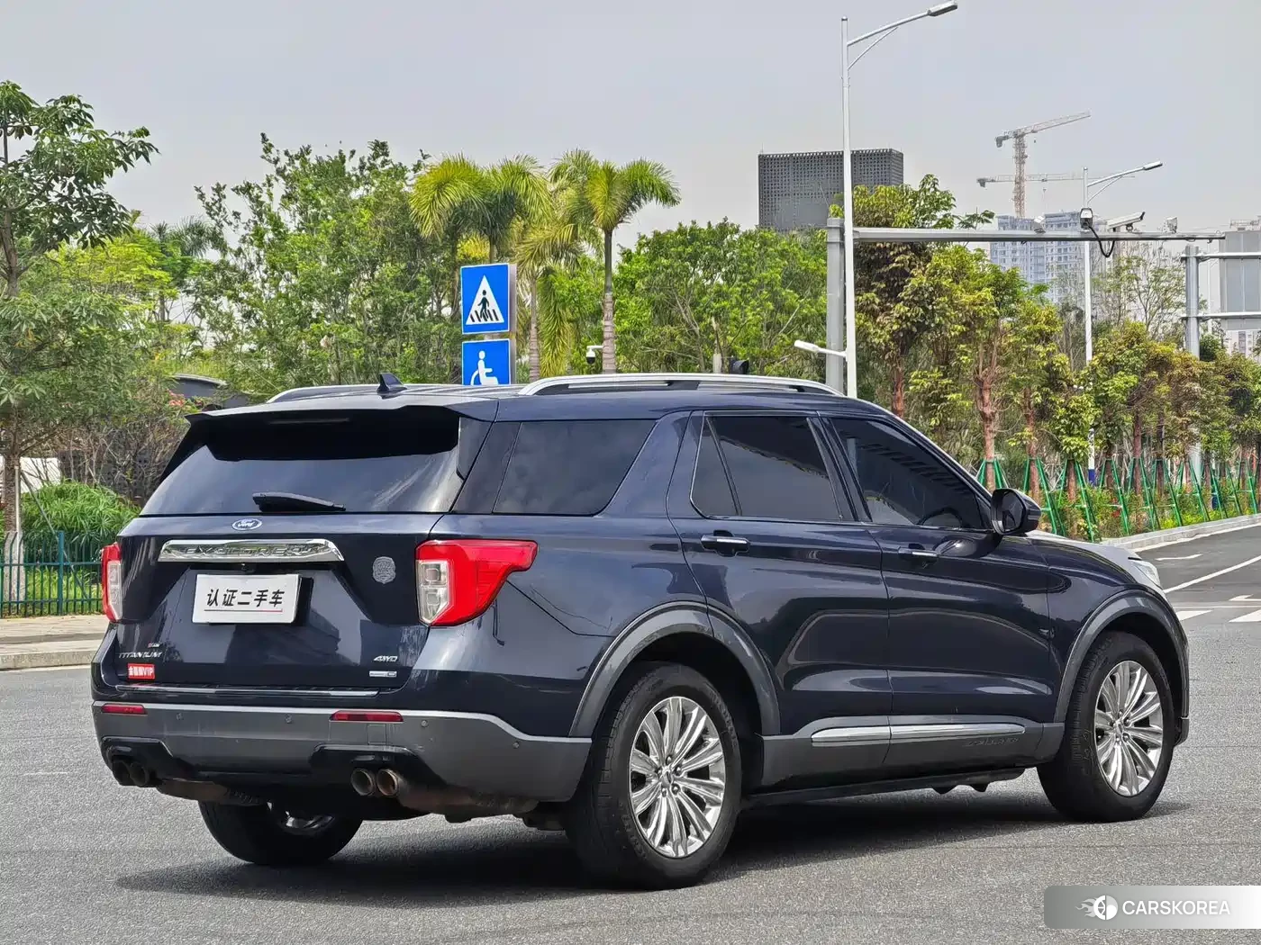 Ford Explorer 2022 Синий из Китая, фото 2